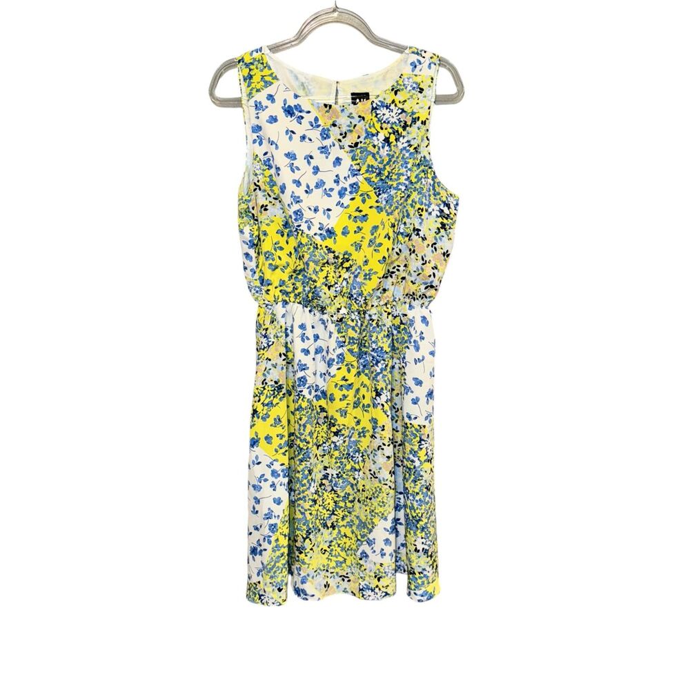 NWT Anne Klein in Floral Pattern Design Dress size 12